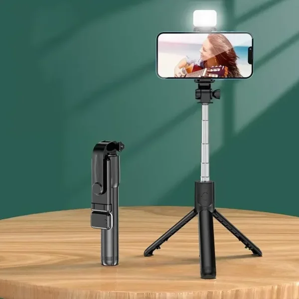 Bluetooth Remote Extendable Phone Tripod - Wireless Selfie Stick Tripod Stand per iPhone 15, Samsung, TikTok Live Streaming, Supporto Regolabile con Telecomando Bluetooth - immagine 3