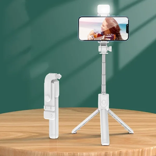 Bluetooth Remote Extendable Phone Tripod - Wireless Selfie Stick Tripod Stand per iPhone 15, Samsung, TikTok Live Streaming, Supporto Regolabile con Telecomando Bluetooth - immagine 10